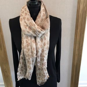 Banana Republic animal print scarf